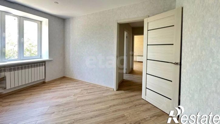 4-комн квартира улица Толстого, 50,  д. 50