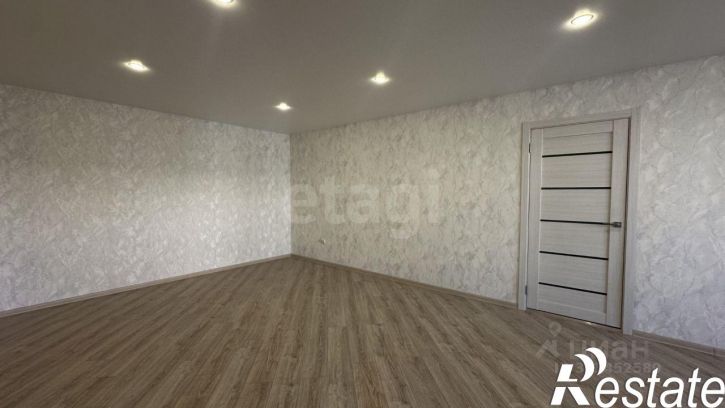 4-комн квартира улица Толстого, 50,  д. 50