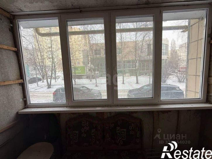3-комн квартира улица Шаландина, 8,  д. 8