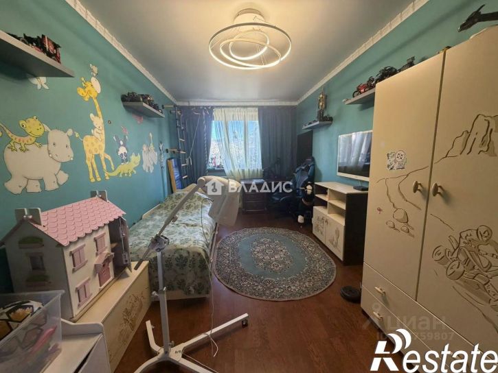 3-комн квартира улица 5 Августа, 31,  д. 31