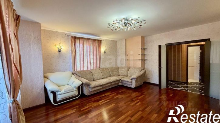 3-комн квартира улица Костюкова, 36В,  д. 36В