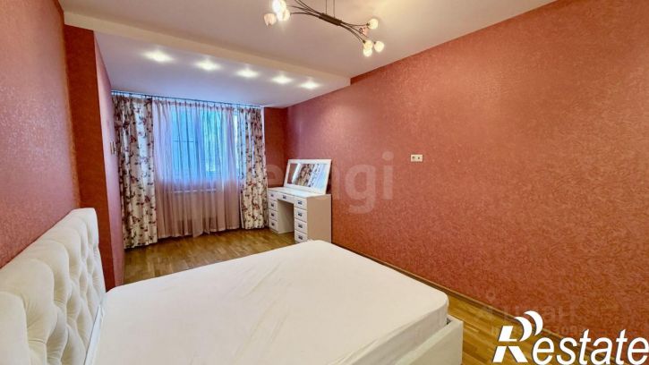 3-комн квартира улица Костюкова, 36В,  д. 36В