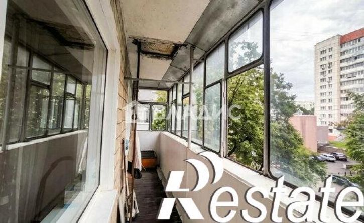 2-комн квартира улица 5 Августа, 40,  д. 40