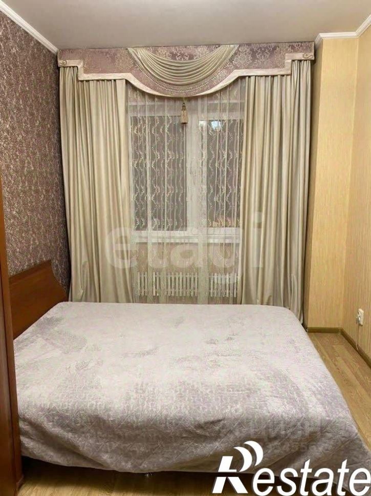 3-комн квартира улица Есенина, 8А,  д. 8А
