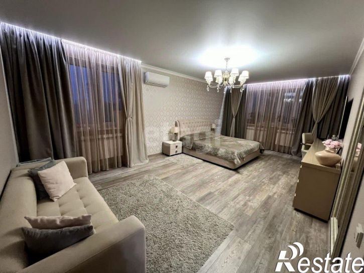 6-комн квартира улица 5 Августа, 31,  д. 31