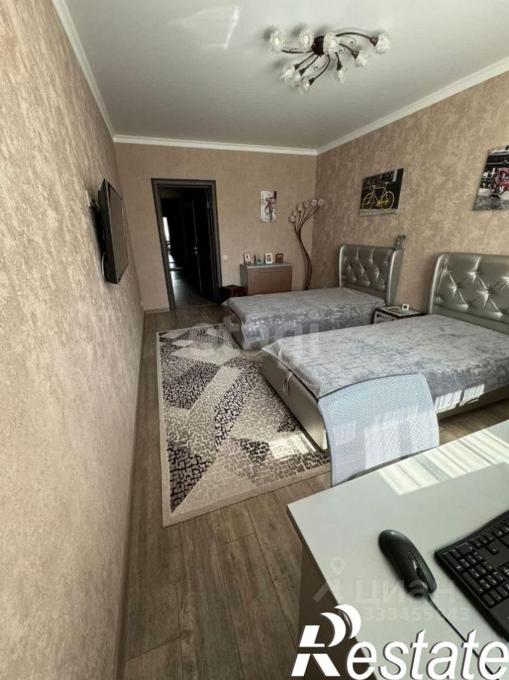 6-комн квартира улица 5 Августа, 31,  д. 31
