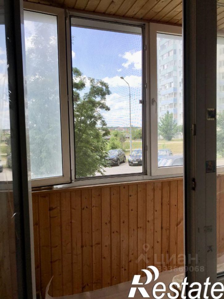2-комн квартира улица Есенина, 50,  д. 50