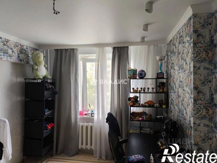 4-комн квартира Октябрьская улица, 63,  д. 63