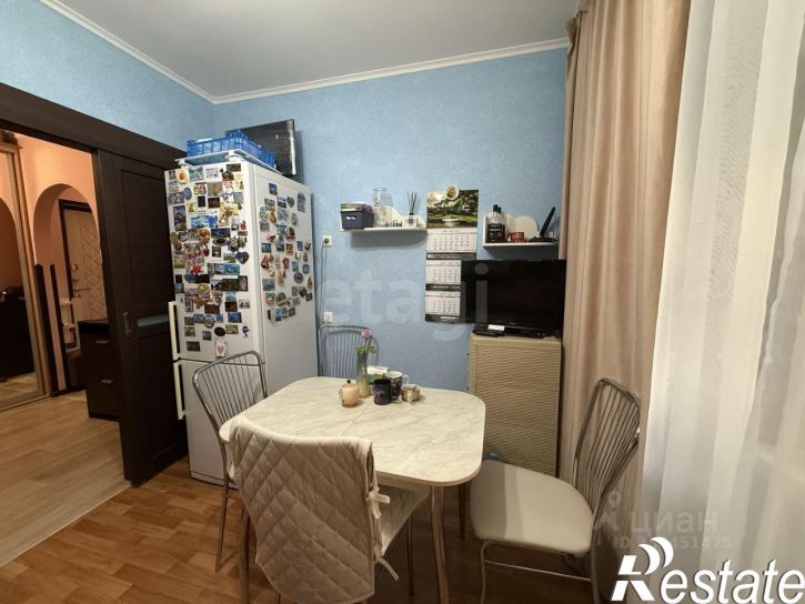 2-комн квартира улица Есенина, 44А,  д. 44А