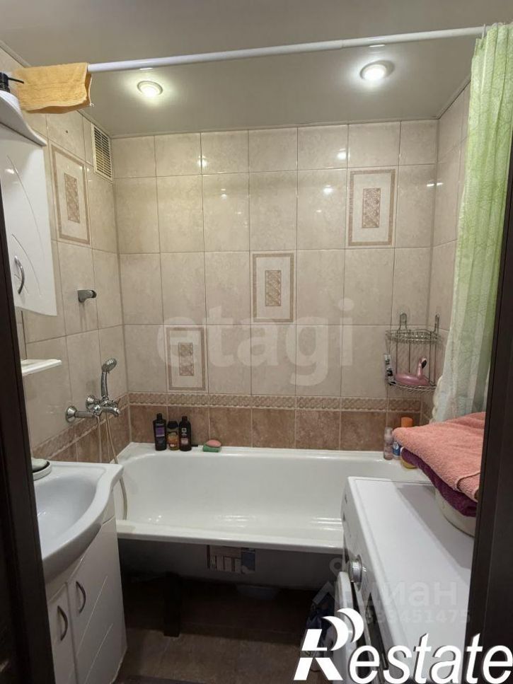 2-комн квартира улица Есенина, 44А,  д. 44А