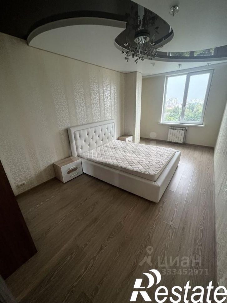 2-комн квартира улица Костюкова, 11В,  д. 11В