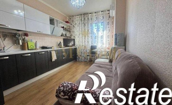2-комн квартира улица Белгородского Полка, 62,  д. 62