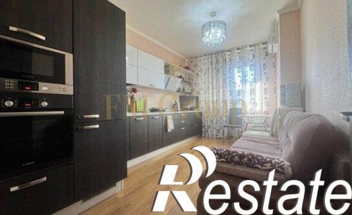 2-комн квартира улица Белгородского Полка, 62,  д. 62