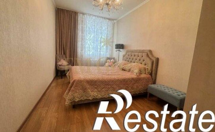 2-комн квартира улица Белгородского Полка, 62,  д. 62