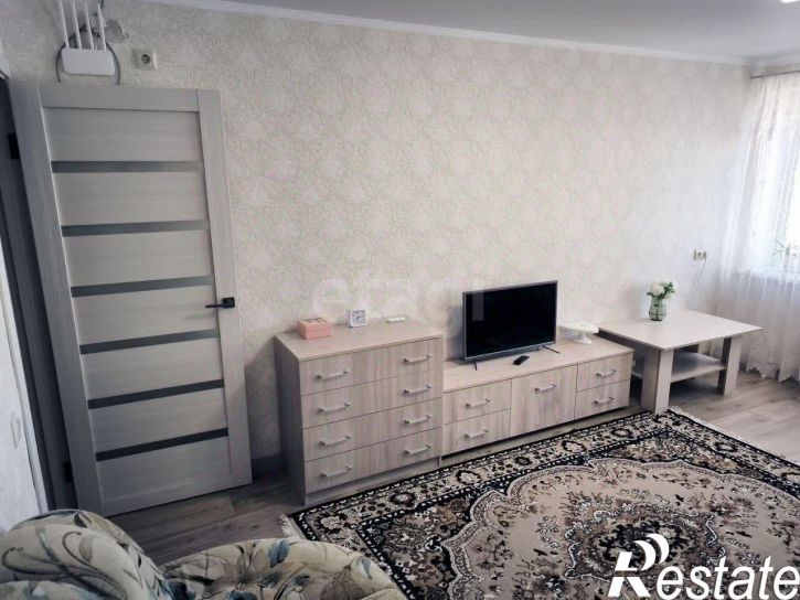 2-комн квартира проспект Ватутина, 14,  д. 14