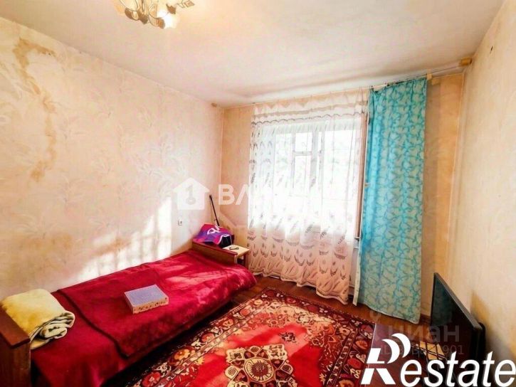 2-комн квартира улица 5 Августа, 40,  д. 40