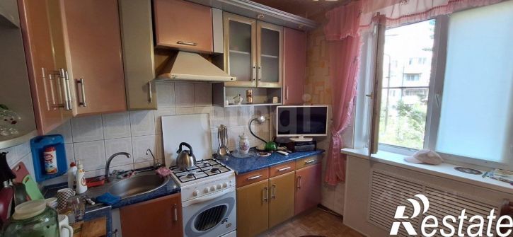 3-комн квартира улица Есенина, 12,  д. 12