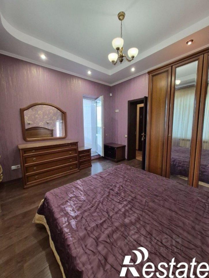 3-комн квартира улица Победы, 124,  д. 124