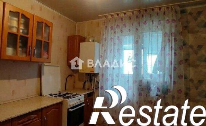 1-комн квартира улица Есенина, 44,  д. 44