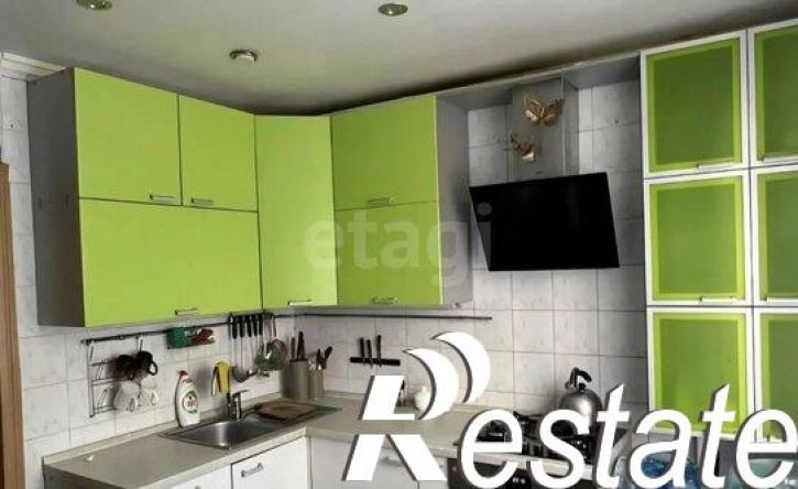 4-комн квартира улица Будённого, 15,  д. 15