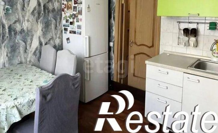 4-комн квартира улица Будённого, 15,  д. 15