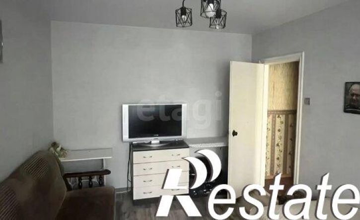 4-комн квартира улица Будённого, 15,  д. 15