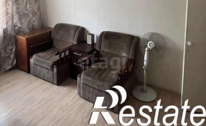 4-комн квартира улица Будённого, 15,  д. 15