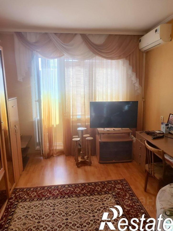 3-комн квартира проспект Ватутина, 23,  д. 23