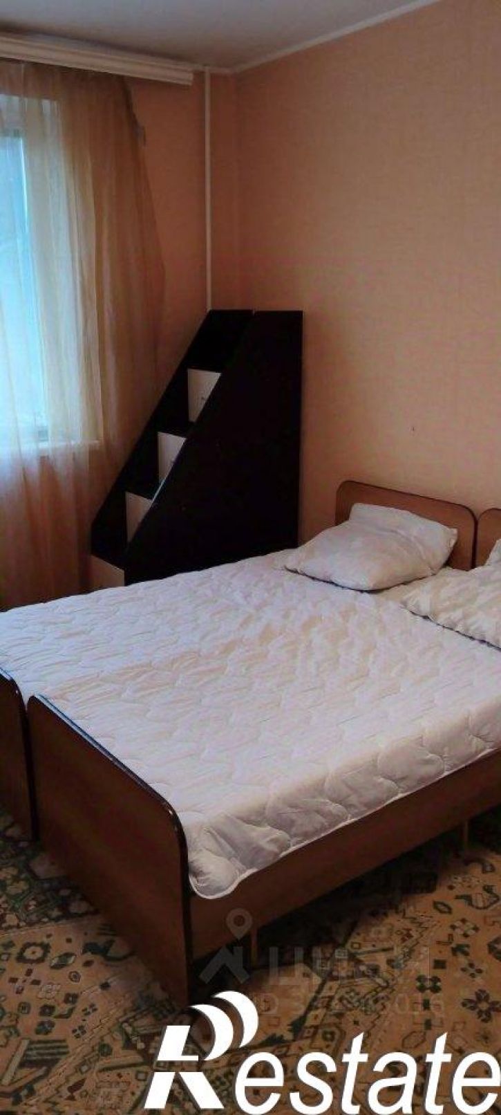 3-комн квартира улица Есенина, 24,  д. 24