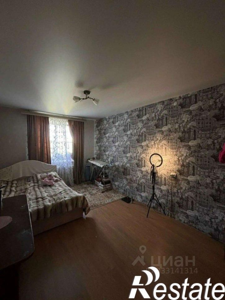 3-комн квартира улица Тельмана, 17,  д. 17