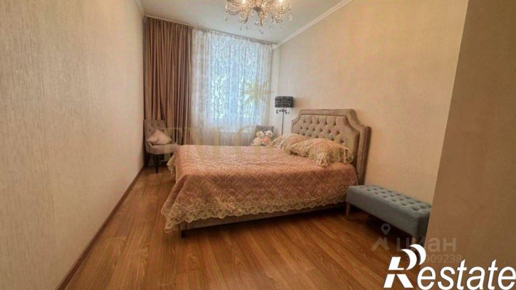 2-комн квартира улица Белгородского Полка, 62,  д. 62