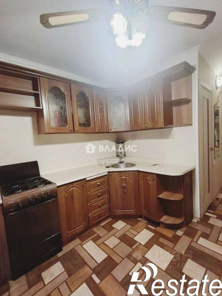 2-комн квартира Железнодорожная улица, 125,  д. 125