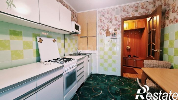 3-комн квартира улица 60 лет Октября, 5,  д. 5