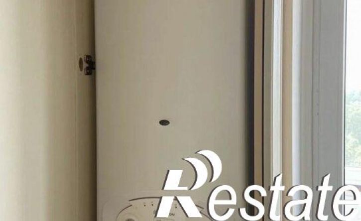 2-комн квартира улица Есенина, 50Б,  д. 50Б