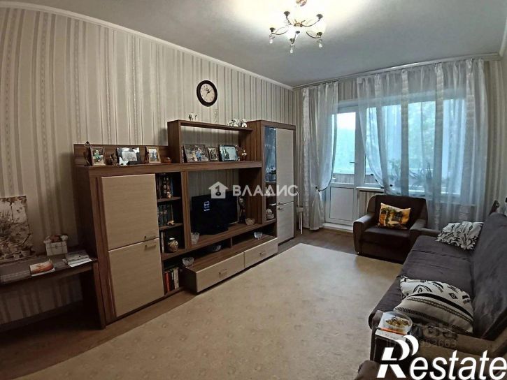 4-комн квартира бульвар Юности, 8,  д. 8