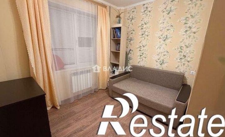 3-комн квартира улица 60 лет Октября, 8,  д. 8