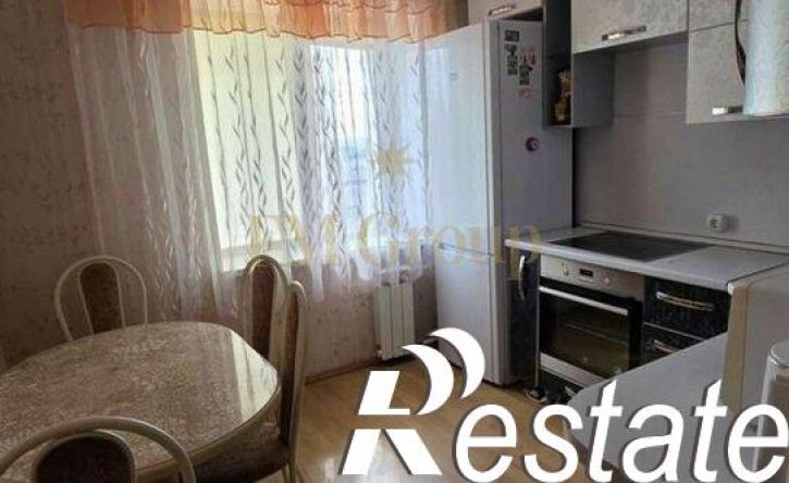 2-комн квартира Народный бульвар, 104,  д. 104
