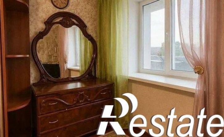 4-комн квартира улица Чехова, 32,  д. 32