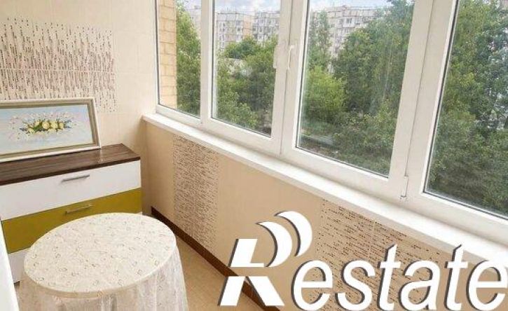 4-комн квартира улица Чехова, 32,  д. 32