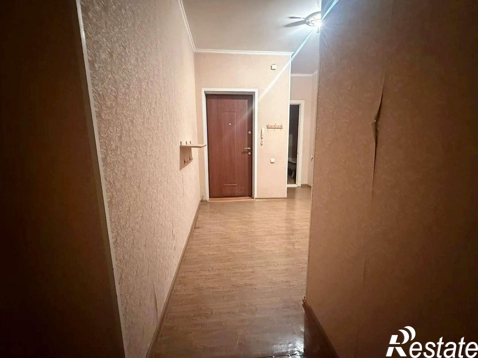 Купить квартиру за 8 050 000 рублей на Есенина улица, 8