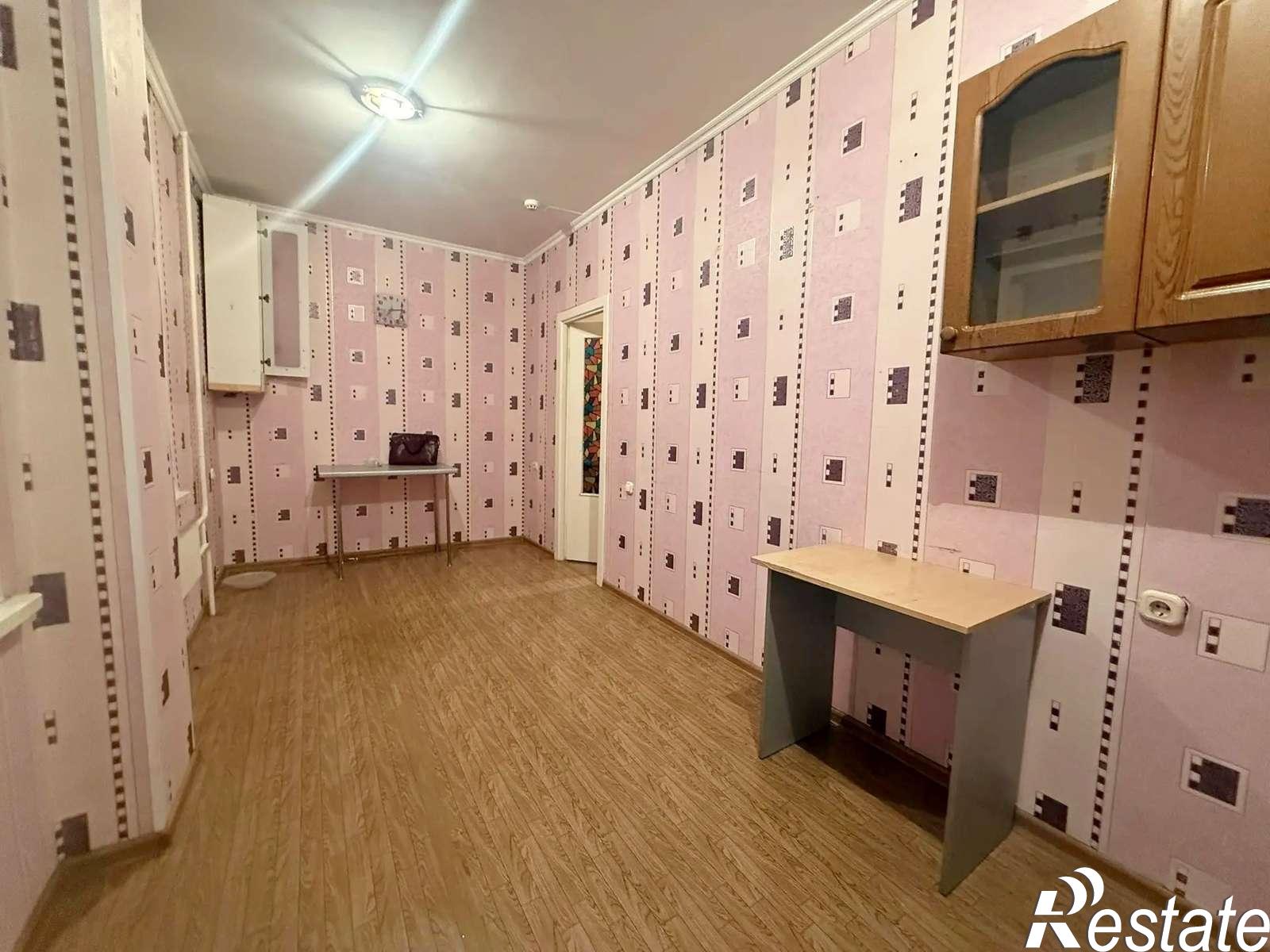 Купить квартиру за 8 050 000 рублей на Есенина улица, 8
