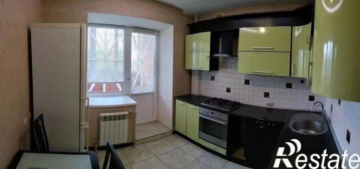 2-комн квартира Есенина улица, 16Б