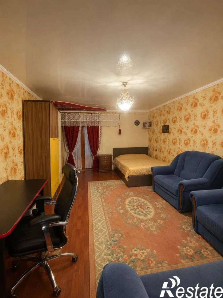 4-комн квартира Чехова улица, 32