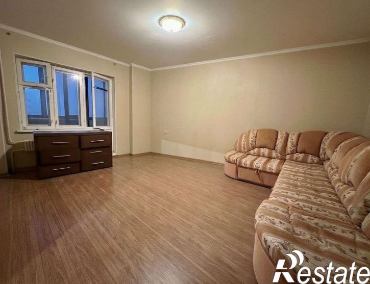 2-комн квартира Есенина улица, 8