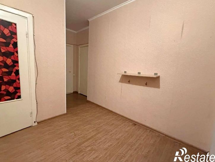 2-комн квартира Есенина улица, 8