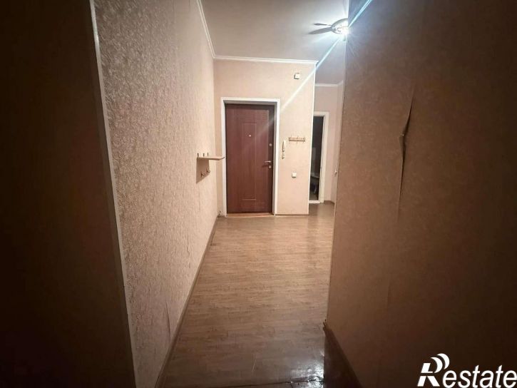 2-комн квартира Есенина улица, 8
