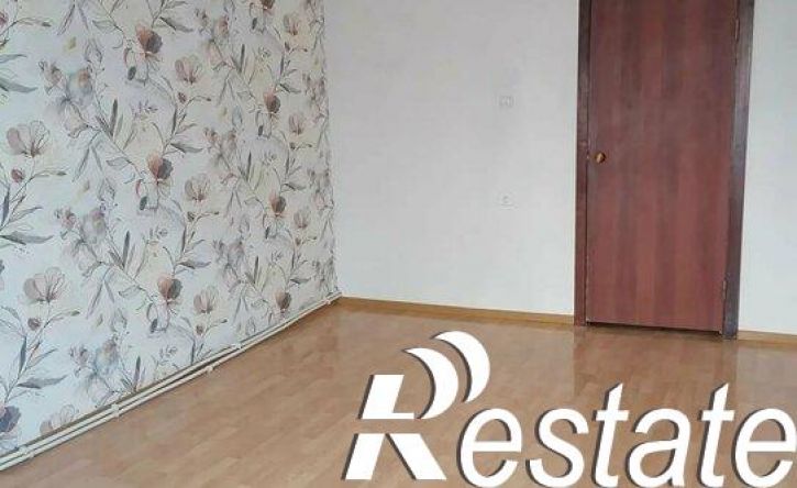 2-комн квартира улица Есенина, 50,  д. 50