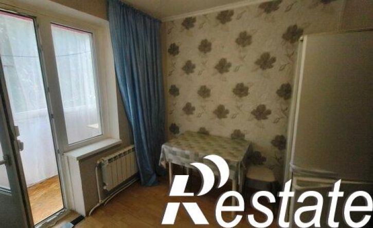 2-комн квартира улица Есенина, 50,  д. 50