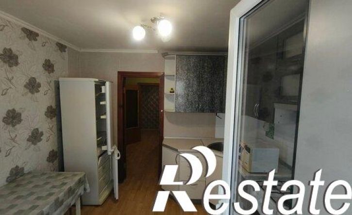 2-комн квартира улица Есенина, 50,  д. 50