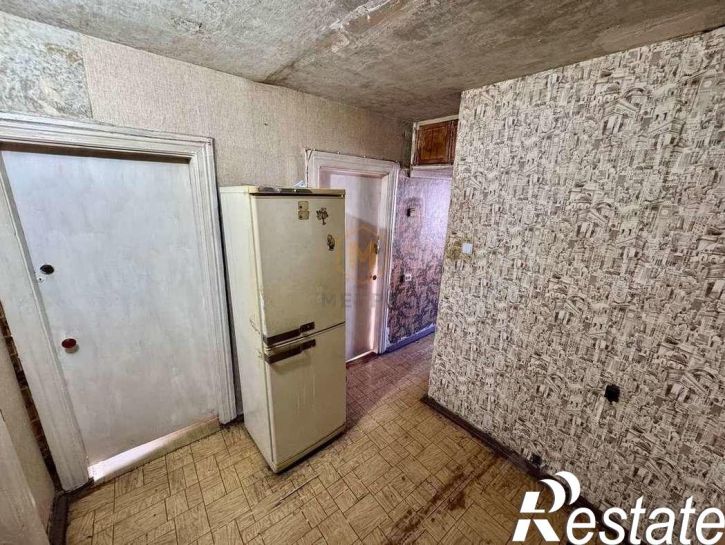 3-комн квартира улица 5 Августа, 12,  д. 12